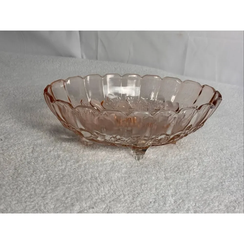 Vintage Indiana Glass Co. Pink Glass Footed Fruit Bowl “Harvest Grape”